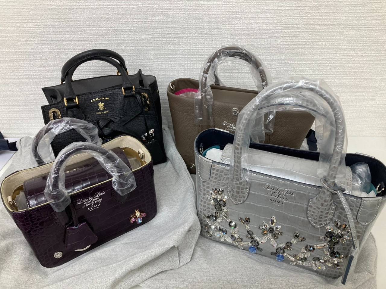 豊中市でブランドバッグを売るなら買取専門店おたからや阪急沿線本町1丁目店へ